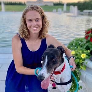 Meet your Posher, Crystal